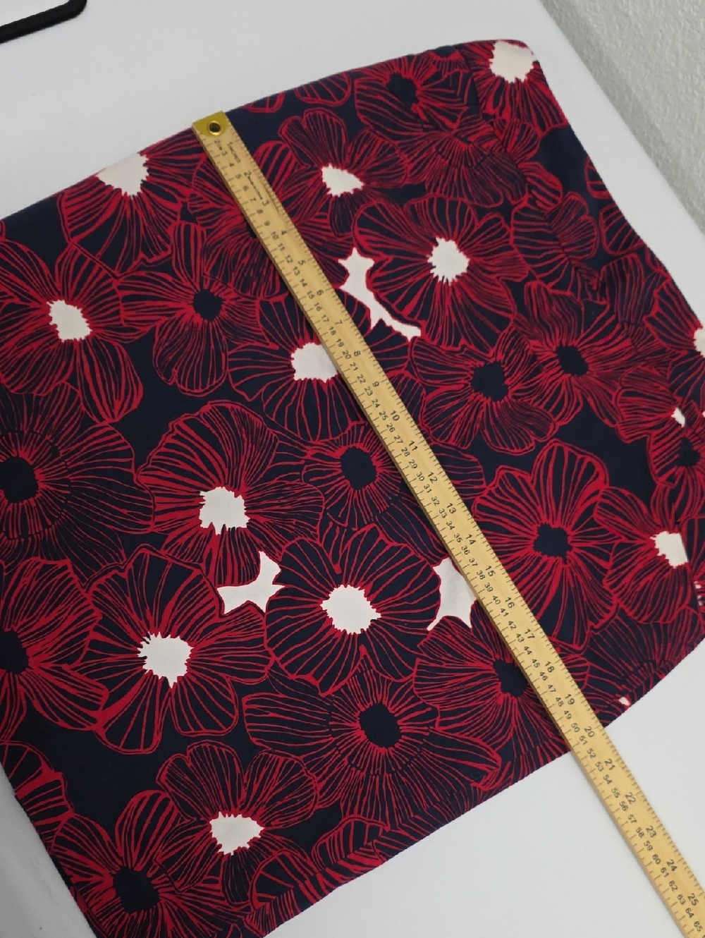 Charter Club Floral Skirt Navy Red Pencil Skirt Lined Classic Spring SummerStyle - Picture 11 of 13